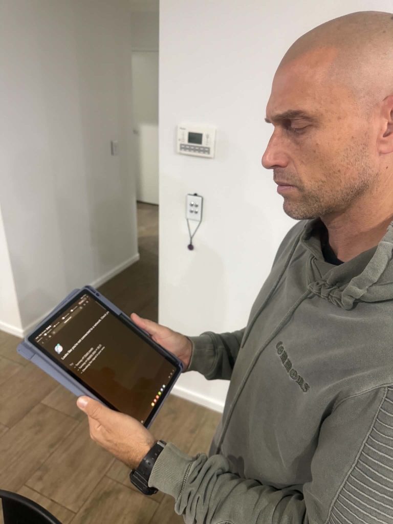 wifi technician troubleshooting internet issue on the Gold Coast